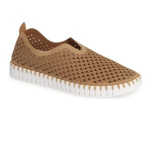 Ilse Jacobsen TULIP SLIP ON WHITE SOLE - LATTE Sneakers Shoes Size 8/39